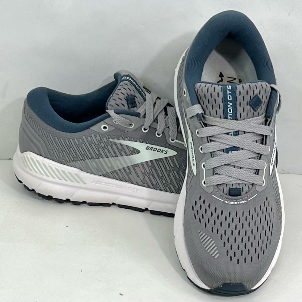 Brooks Women’s Addiction GTS 15 Running Shoes - Picture 2 of 8